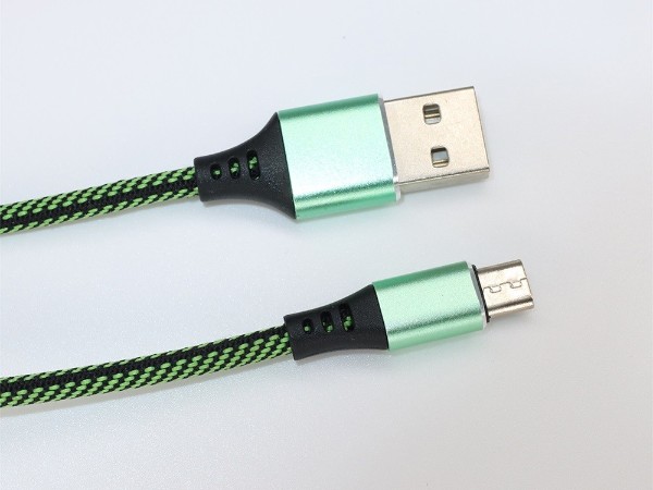 USB micro數據線定制如何選擇數據線廠家？