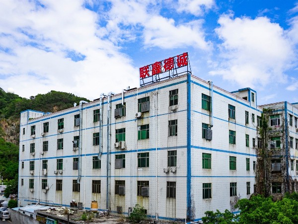 數(shù)據(jù)線OEM加工源頭廠家，聯(lián)鑫德誠(chéng)數(shù)據(jù)線廠家